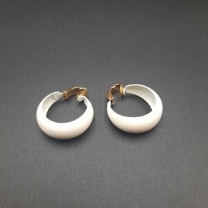 Vintage White Lucite Hoop Clip-On Earrings Gold Tone‎ Hinges 1980s Style